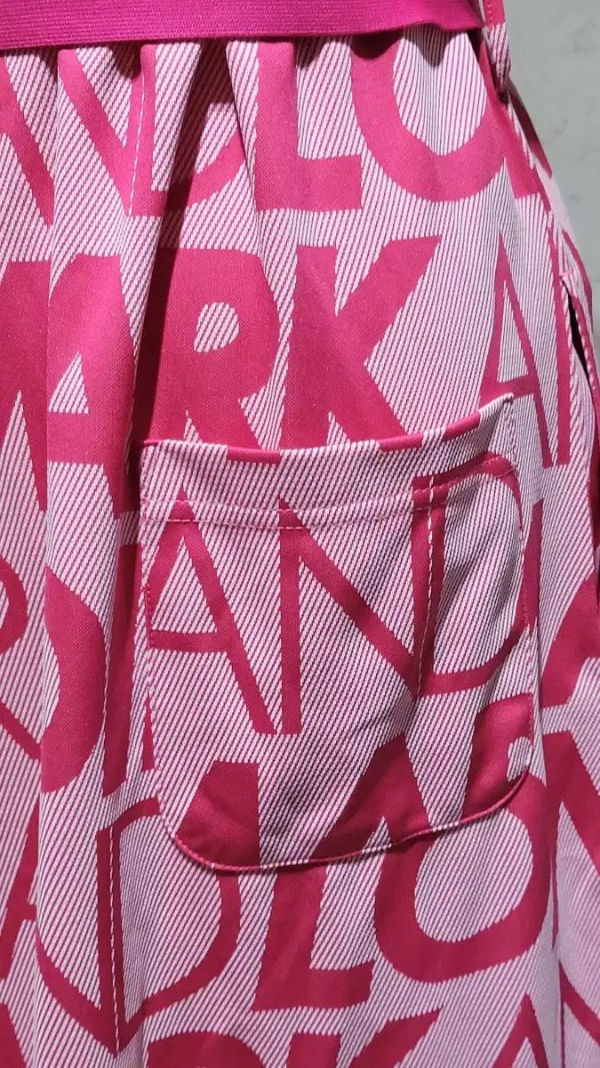 新品 MARK & LONA マークアンドロナ 正規品 ピンク ロゴ 半袖 ONE