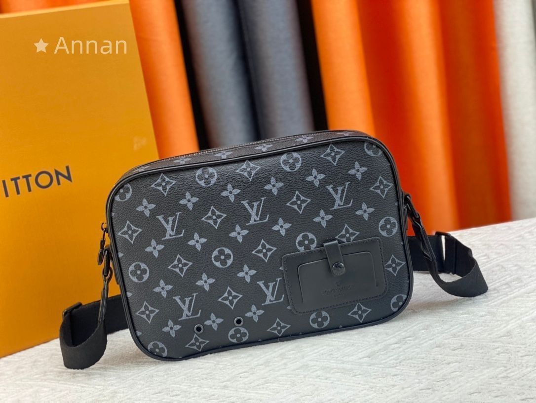 美品★LOUIS VUITTON ルイヴィトン メンズ ショルダーバッグ MESSENGER