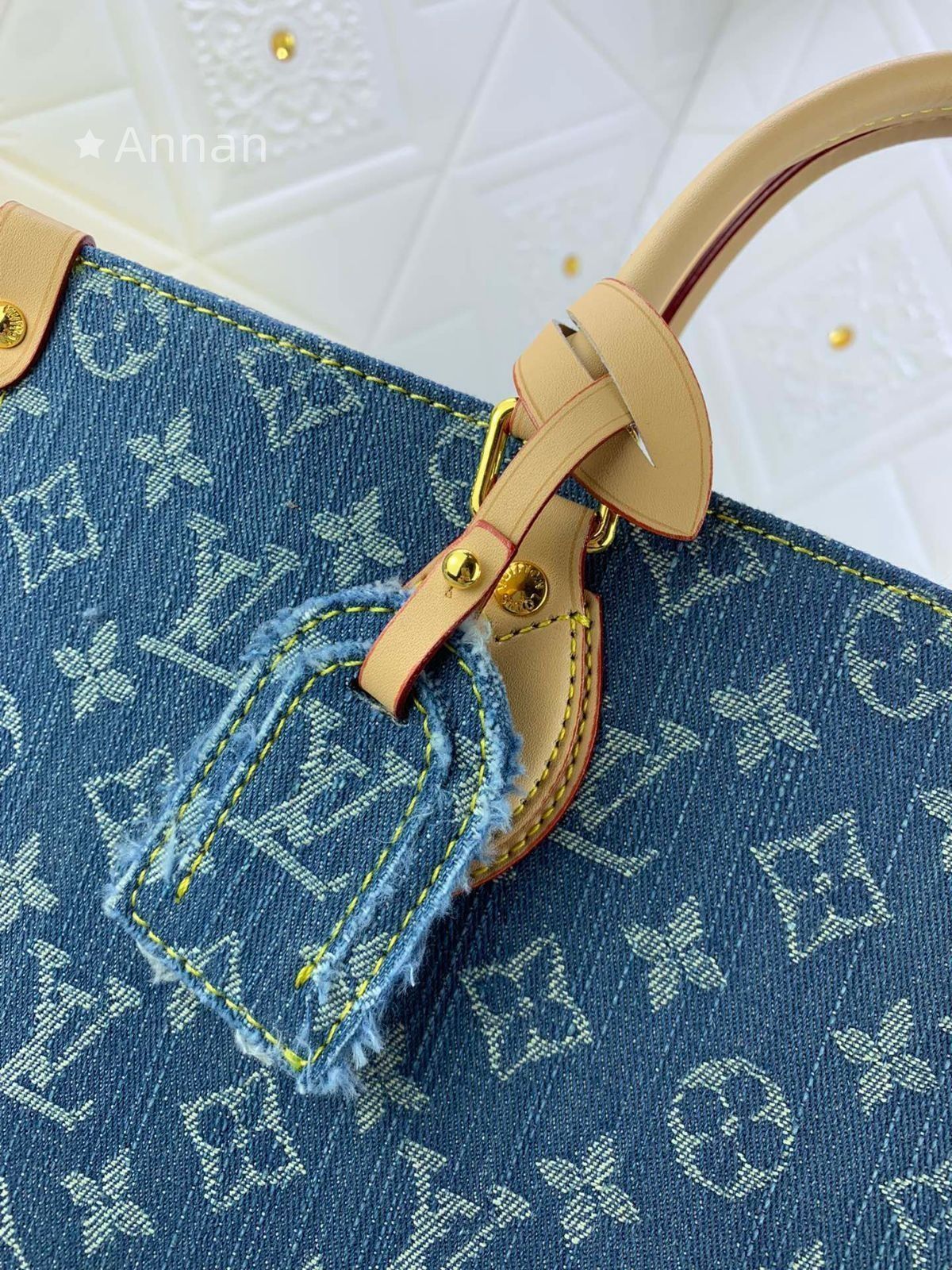 デニム LOUIS VUITTON ルイヴィトン トートバッグ オンザゴー MM M46871 モノグラムデニム