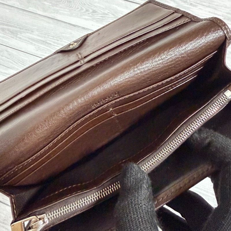 HIROFU ヒロフ 長財布 ブラウン レザー Hロゴ かぶせ財布 フラップ