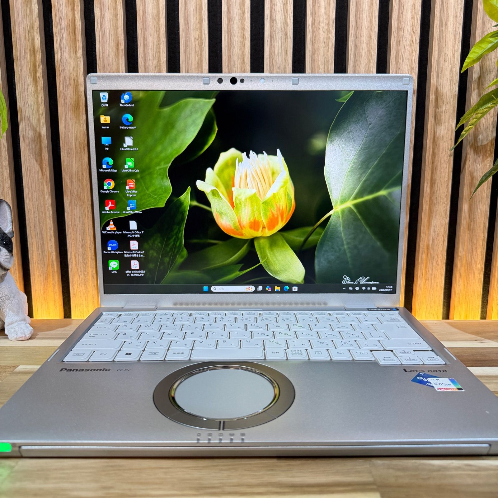 新型2022年発売‼️バッテリー新品同様☘レッツノートFV1☘メモリ16GB