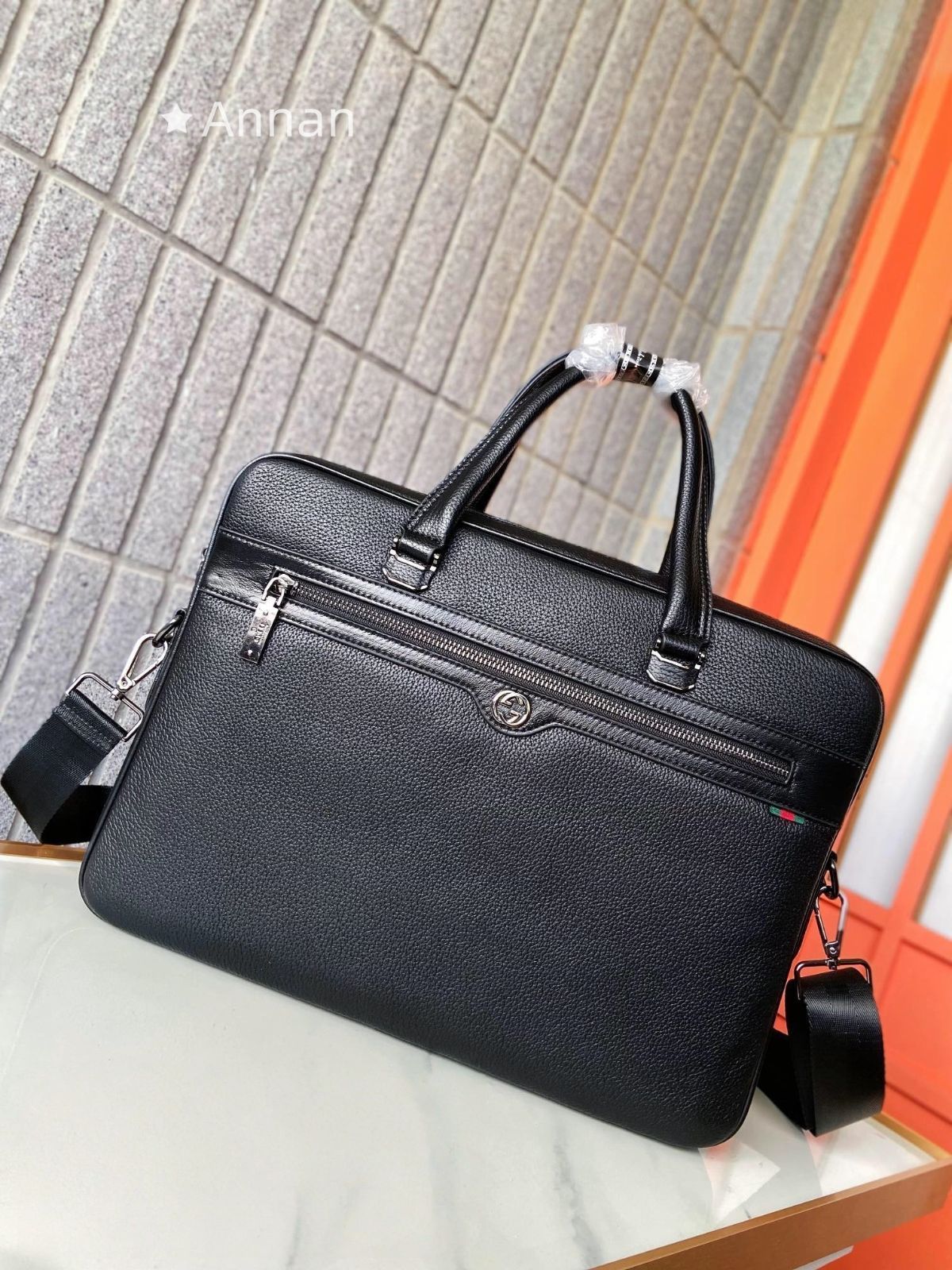 送料無料 本革 メンズ GUCCI グッチ ビジネスバッグ GG