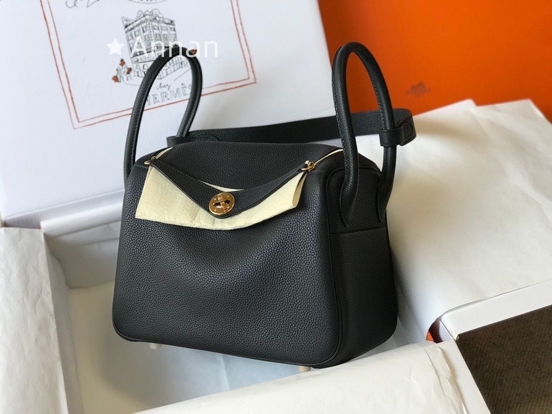 現行限定未使用に近い ショルダーバッグ HERMES エルメス リンディ26