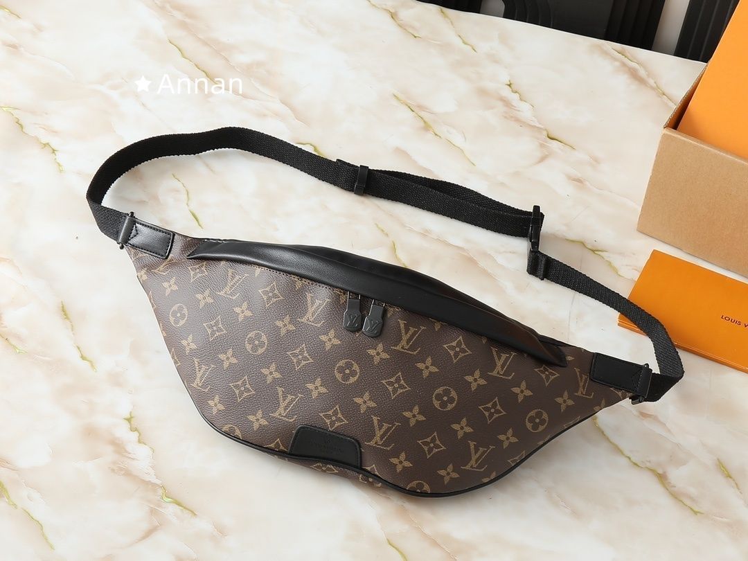 限定 LV LOUIS VUITTON ルイヴィトン バッグ メンズ ウエストポーチ