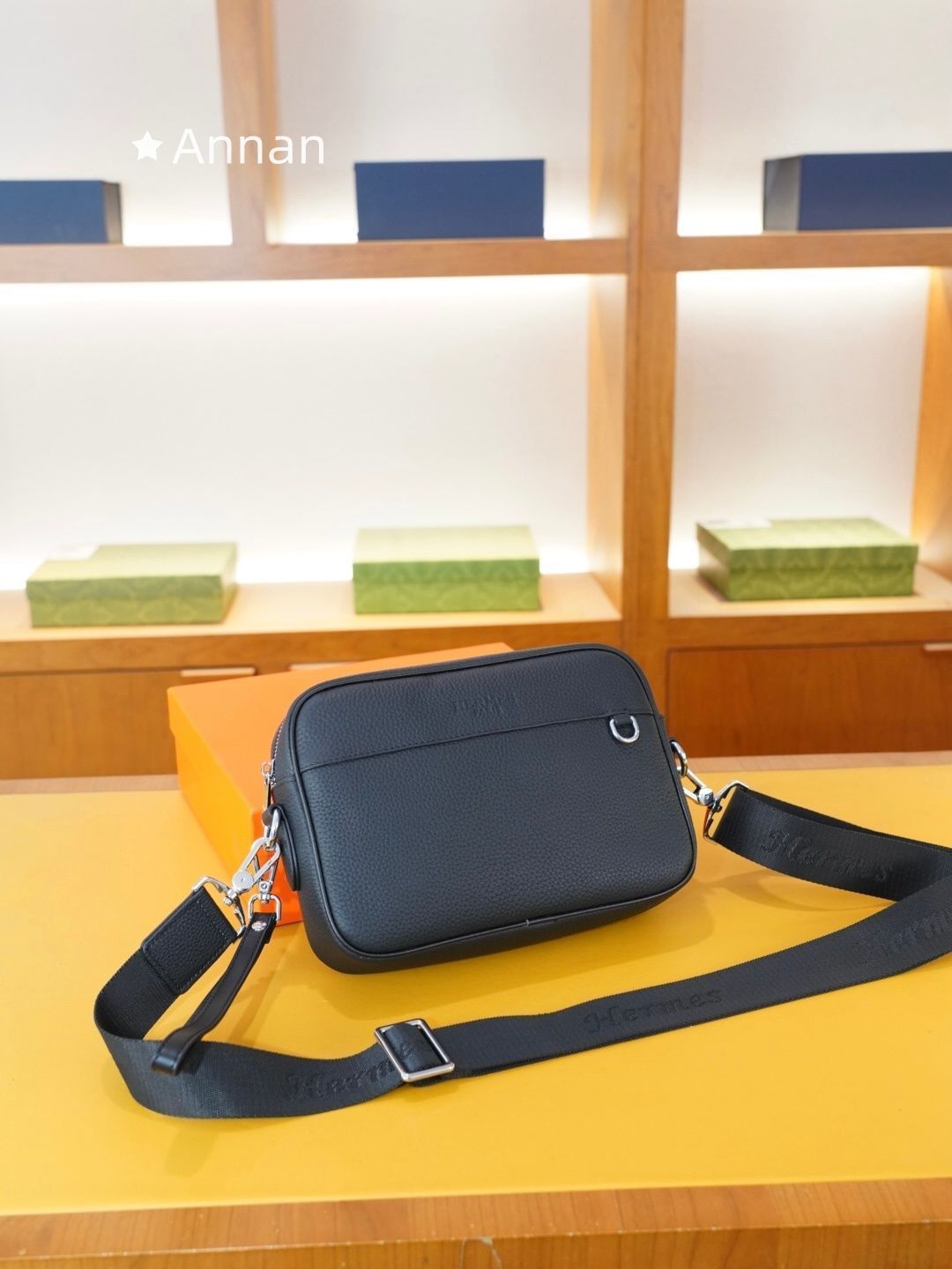 【未使用品】最終値下げ 超美品 メンズ HERMES エルメス ショルダーバッグ 11,360円