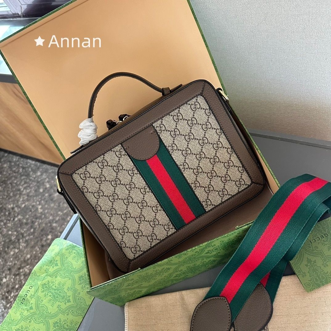 美品☆ グッチ ショルダーバッグ GGスプリーム オフィディア 550622