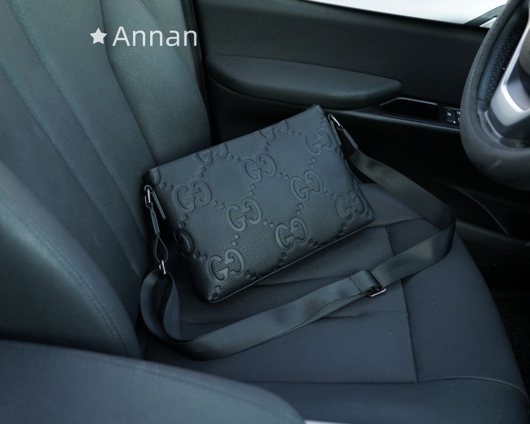 新製品 本日特価 メンズ GUCCI グッチ ショルダーバッグーン