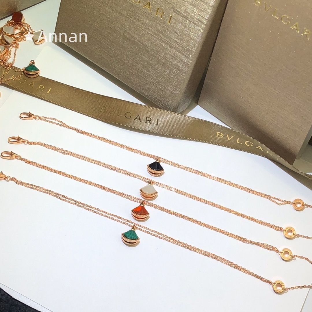 綺麗 ★★ 新品 BVLGARI ブルガリ ブレスレット バングル リストバンド メンズ 結婚式 卒業式 清楚 イベント 入学式