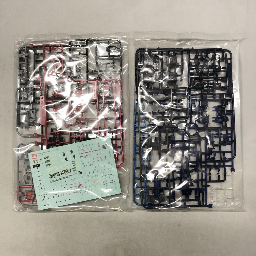 中古】ｶﾞﾝﾀﾞﾑ）バンダイ 1/144 RG RX-78-2 ガンダム ＆ GAT-X105