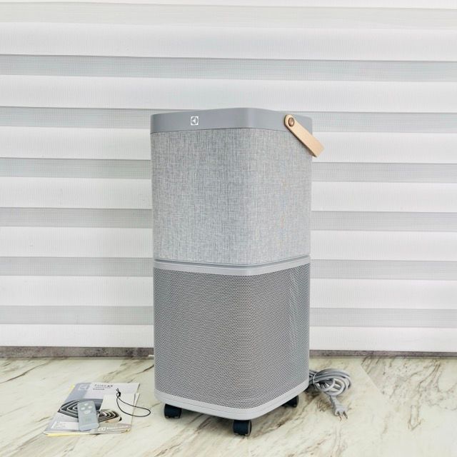エレクトロラックス 空気清浄機 グレー 37畳まで 【中古】Electrolux Pure A9 PA91-406GY 家電製品/517649