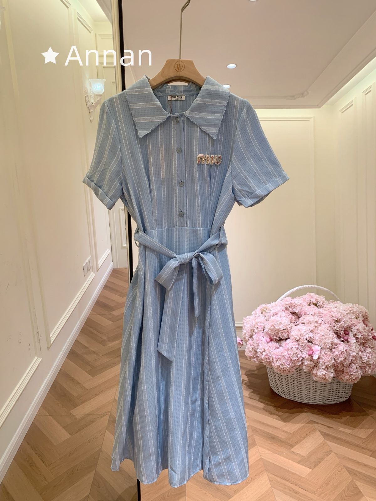 新品同様 人気 新品 MIUMIU ミュウミュウ ワンピース レディース