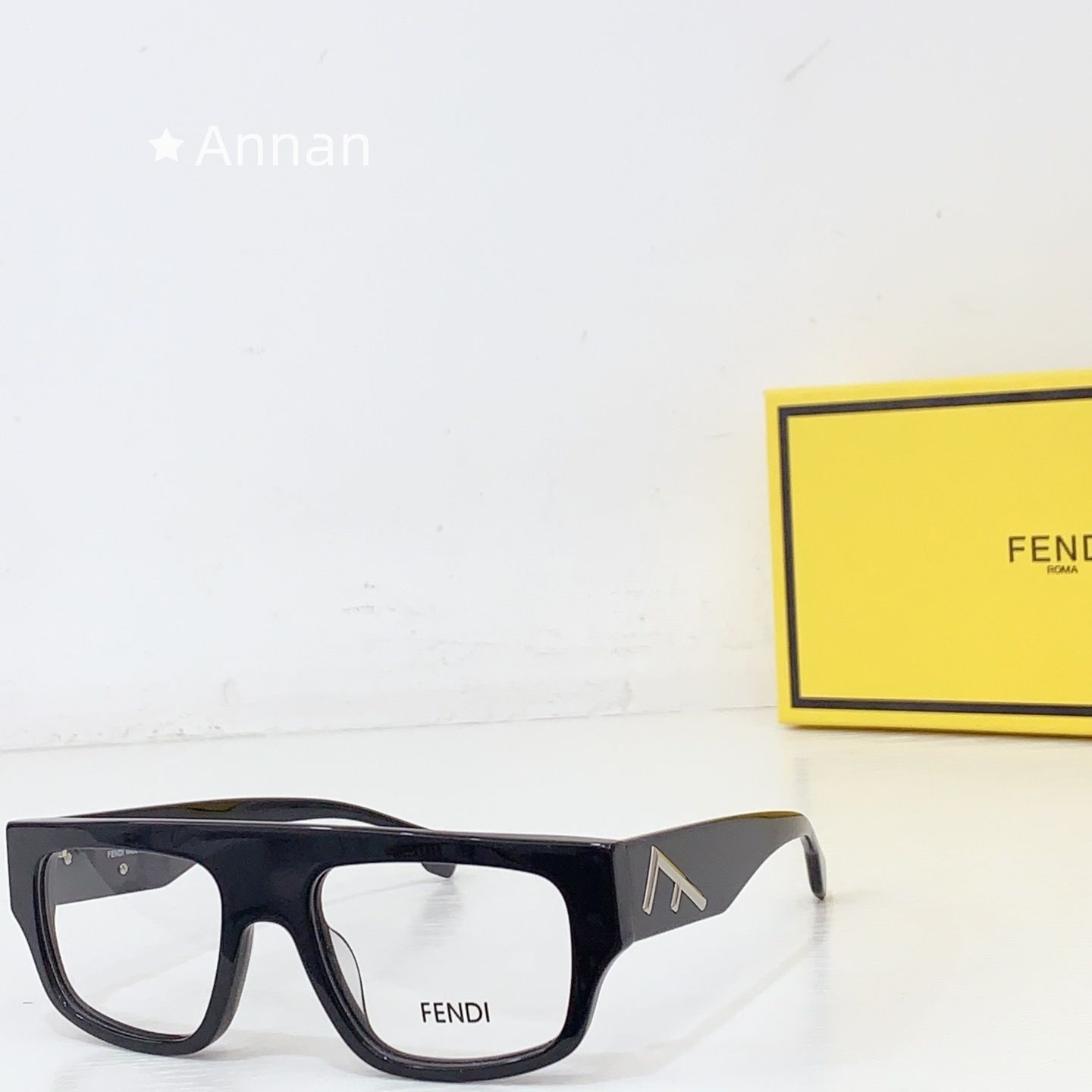 【新品未使用】FENDI サングラス お洒落 極美品 新品 FENDI フェンディ サングラス メンズ レディース