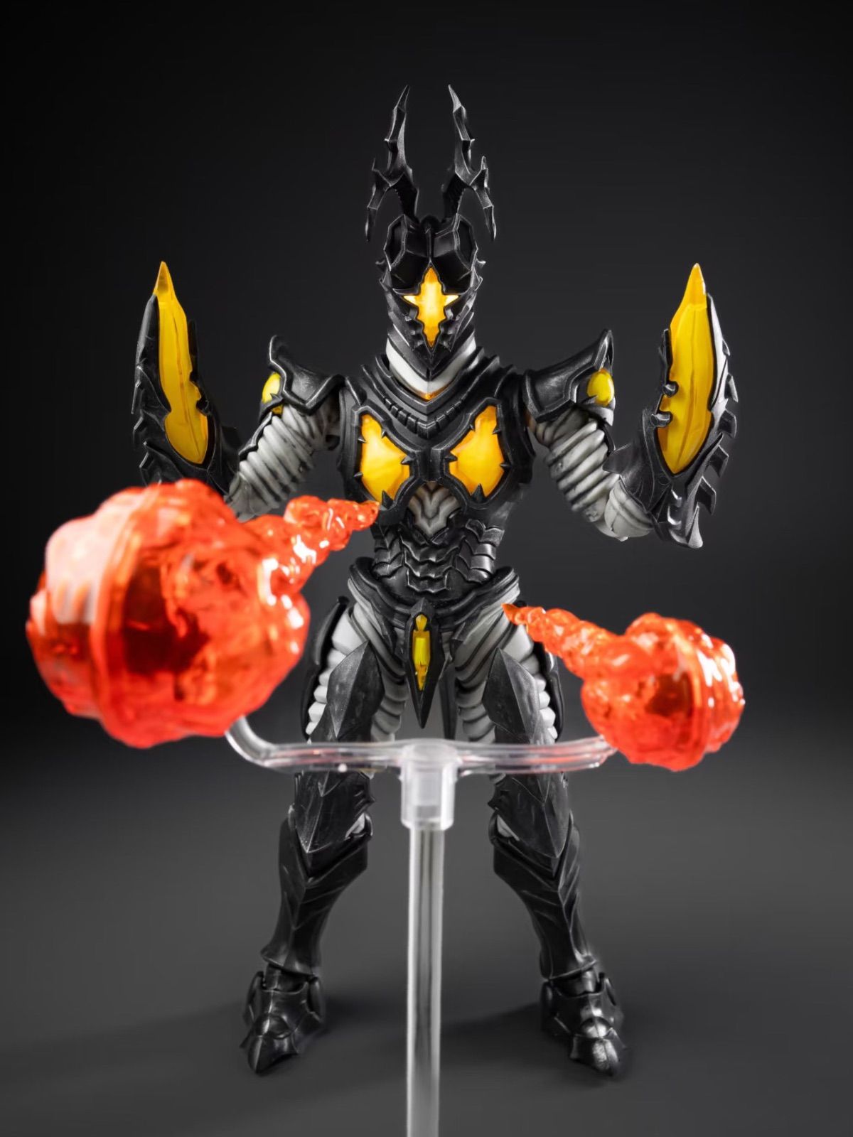 ブロックアクションフィギュア ウルトラマンサーガに登場 宇宙恐竜