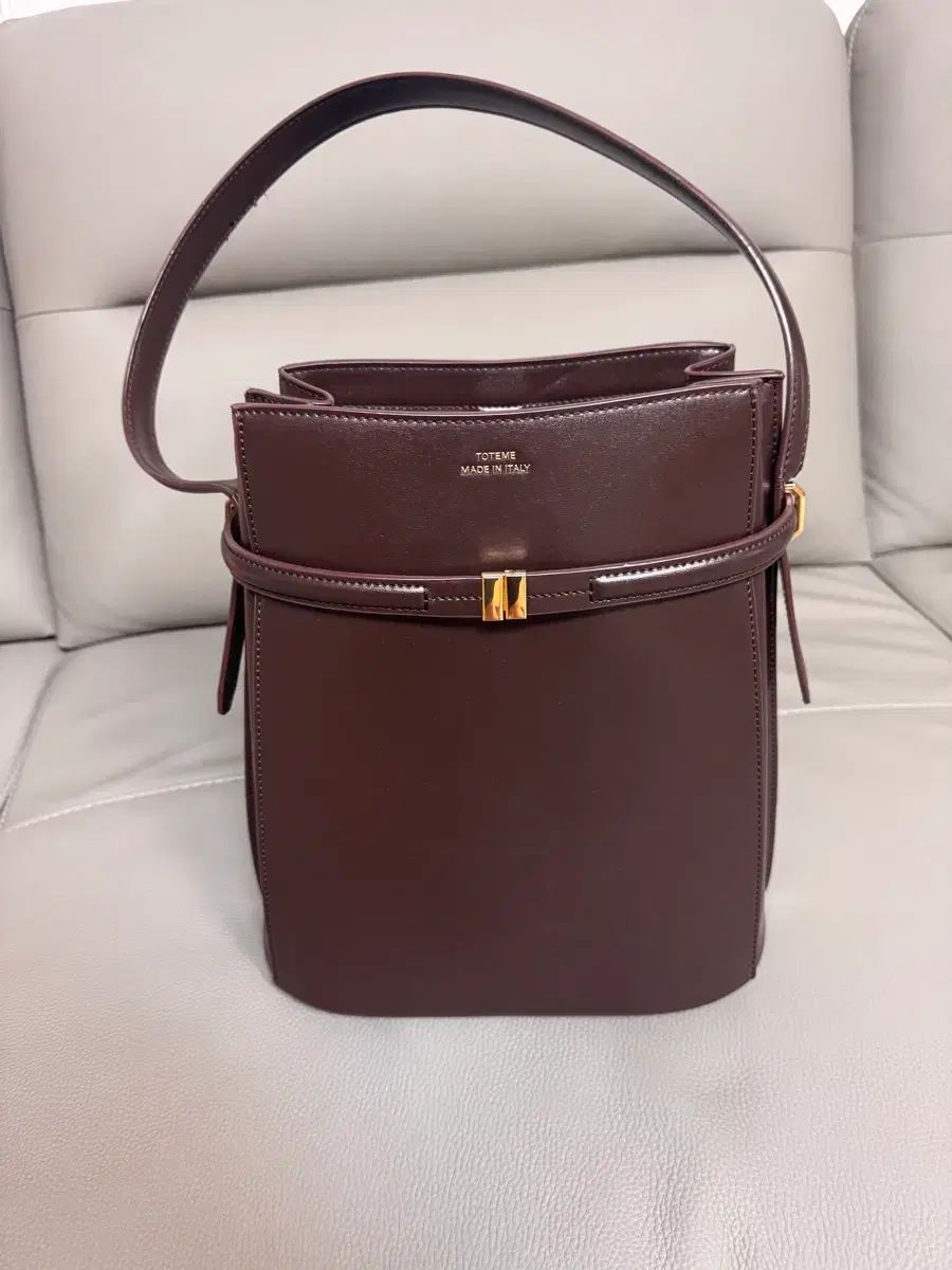 Toteme ショルダーバッグ