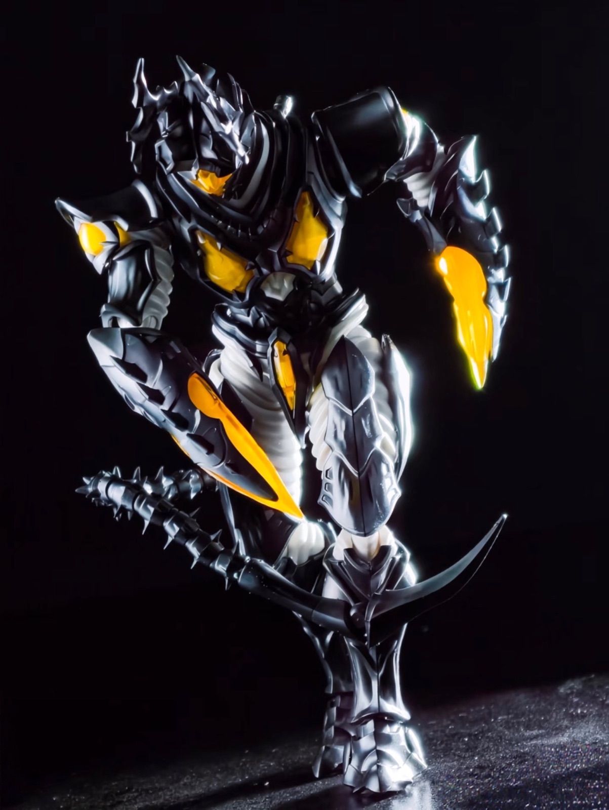 ブロックアクションフィギュア ウルトラマンサーガに登場 宇宙恐竜