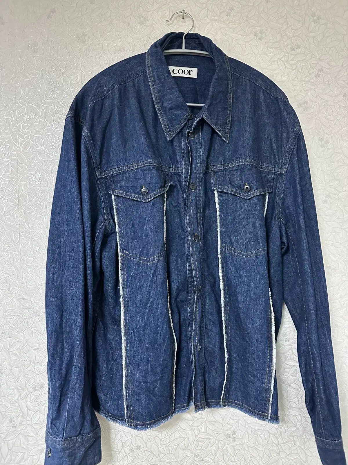 クアー スリット カットオフ クロップド デニムシャツ Lサイズ 7,212円