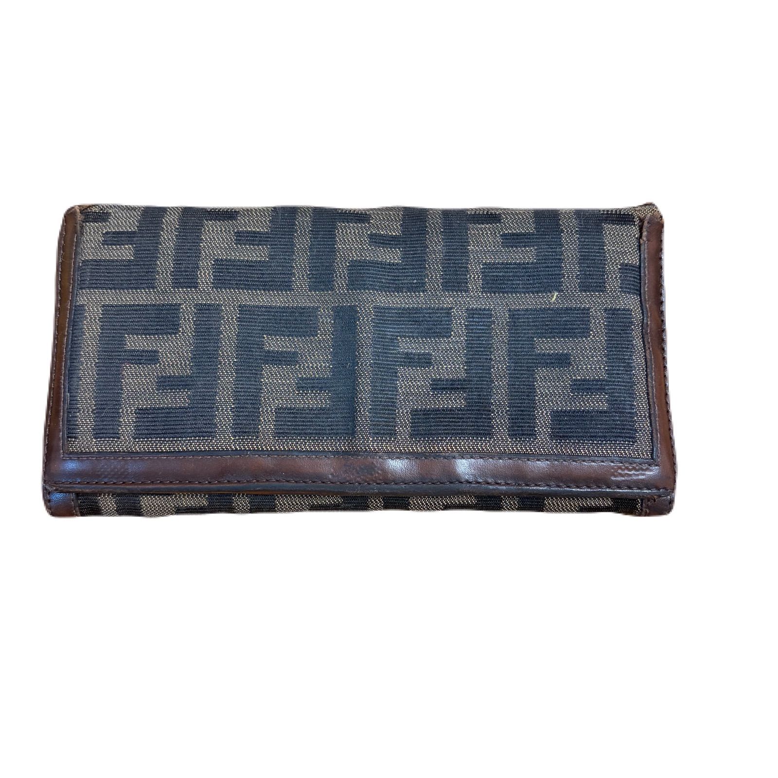 FENDI フェンディ 長財布 ズッカ柄 総柄 2つ折り財布 - メルカリ