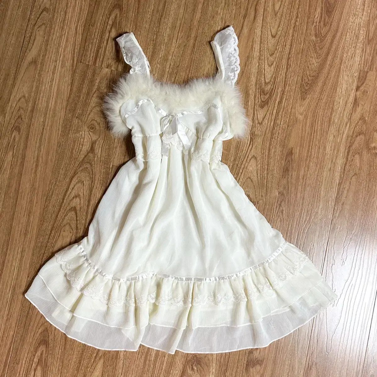 ヴィンテージ トゥラルララ 白 ファー レース シフォン スリップ ONE PIECE 姫ギャル 姉ギャル ロギャル ラテ 森ガール 姫カジュアル 平成 フェアリー