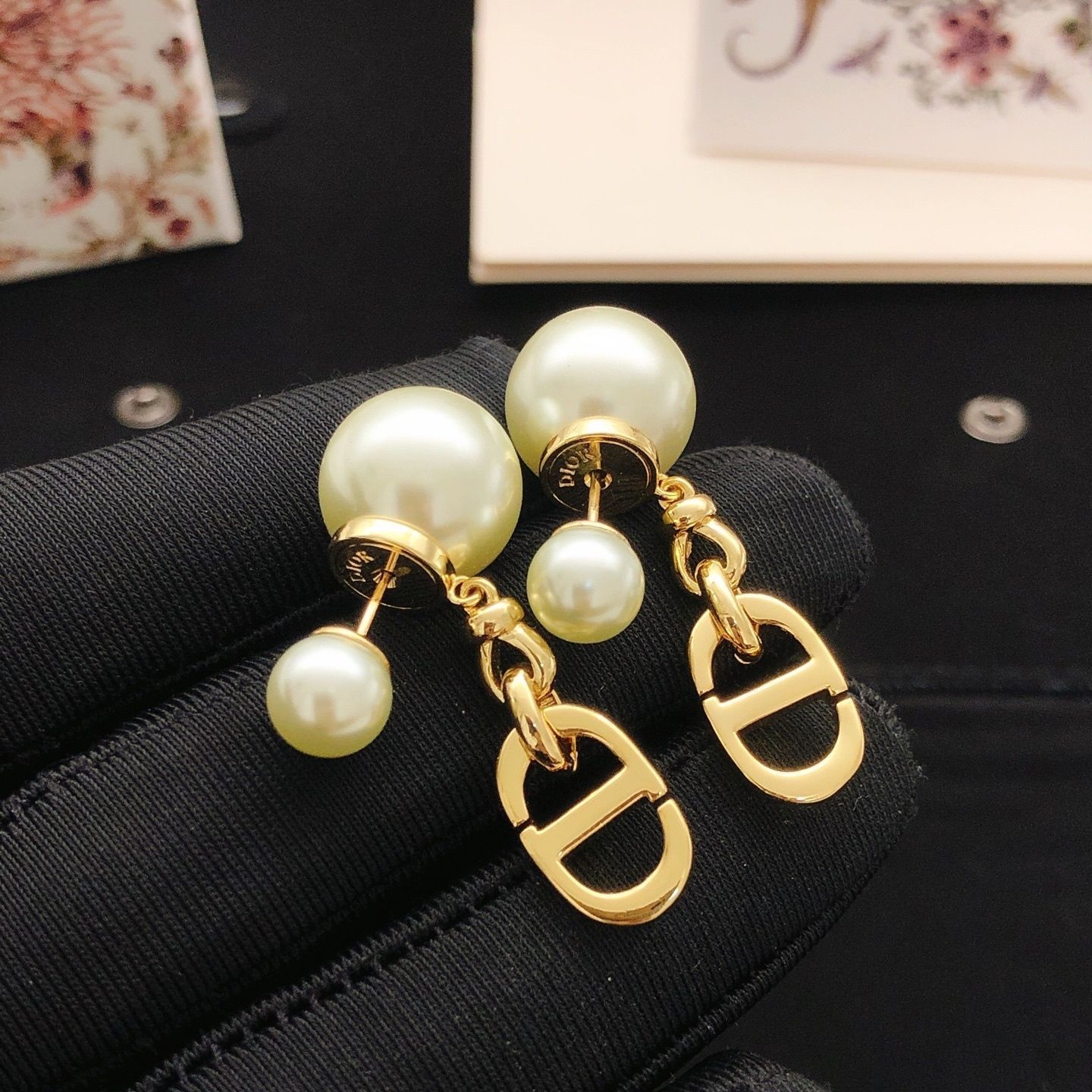 人気商品 新品 CHRISTIAN DIOR クリスチャン ディオール ピアス