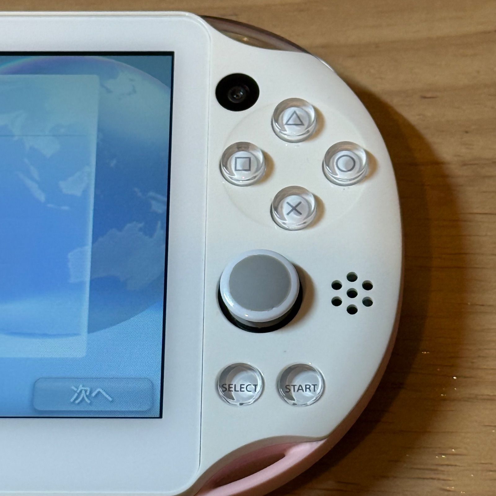 7-150【極美品】PSVITA PCH-2000 ピンク/ホワイト - メルカリ