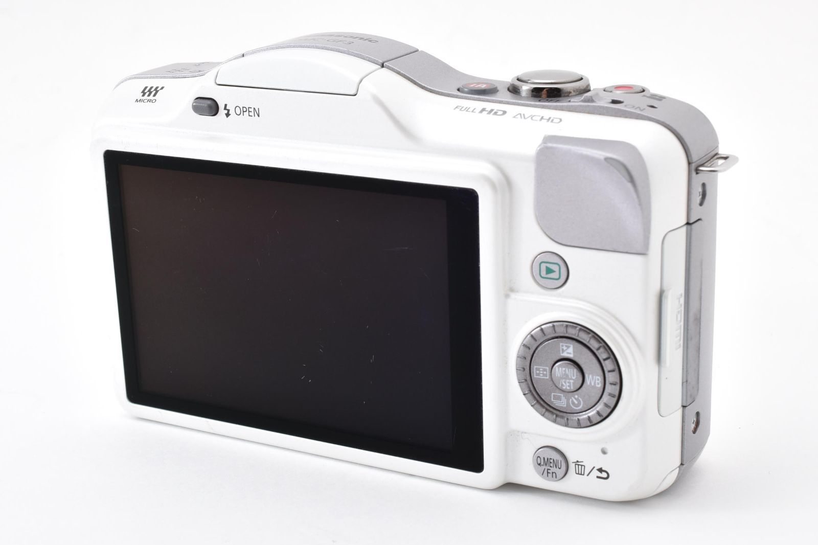☆美品☆ Panasonic ミラーレス一眼カメラ LUMIX GF3 本体のみ