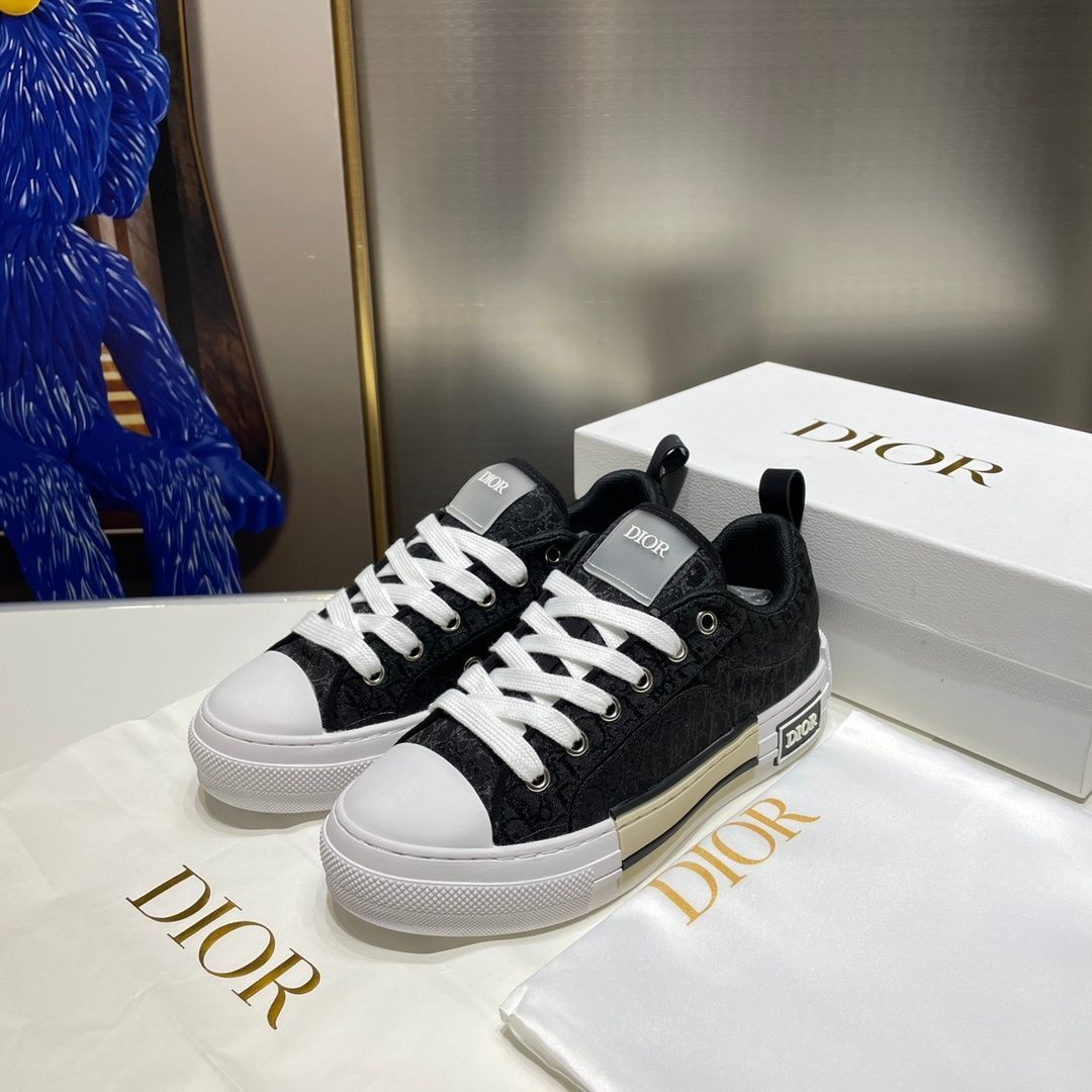 限界価格 新型新品 Christian Dior クリスチャンディオール スニーカー レディース