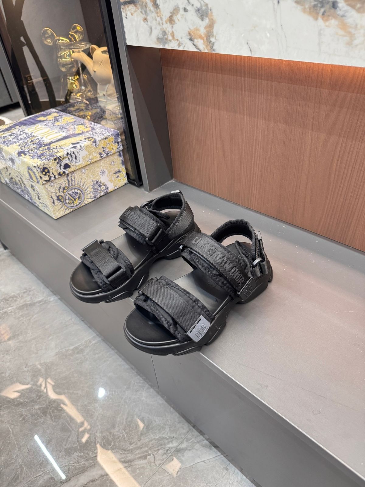 高級美品 状態良 新品！新品Christian Dior クリスチャンディオール サンダル