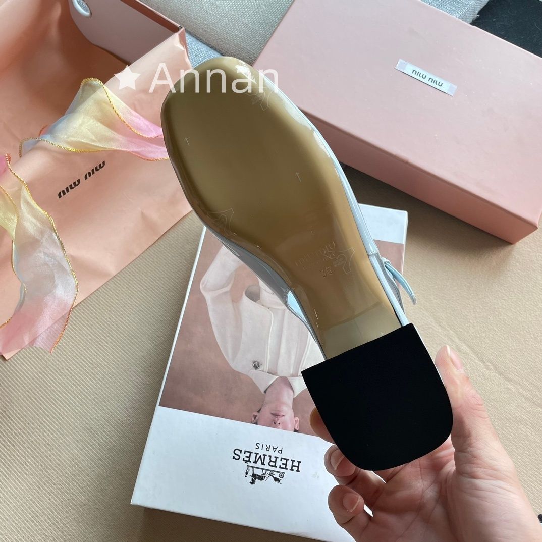 最終値下げ】 美品 新品 Miu Miu ミュウミュウ サンダル - メルカリ