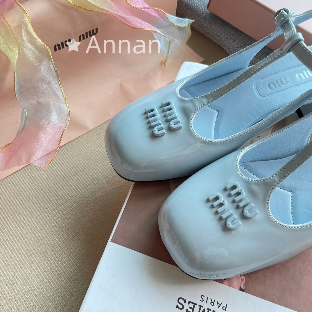 最終値下げ】 美品 新品 Miu Miu ミュウミュウ サンダル - メルカリ