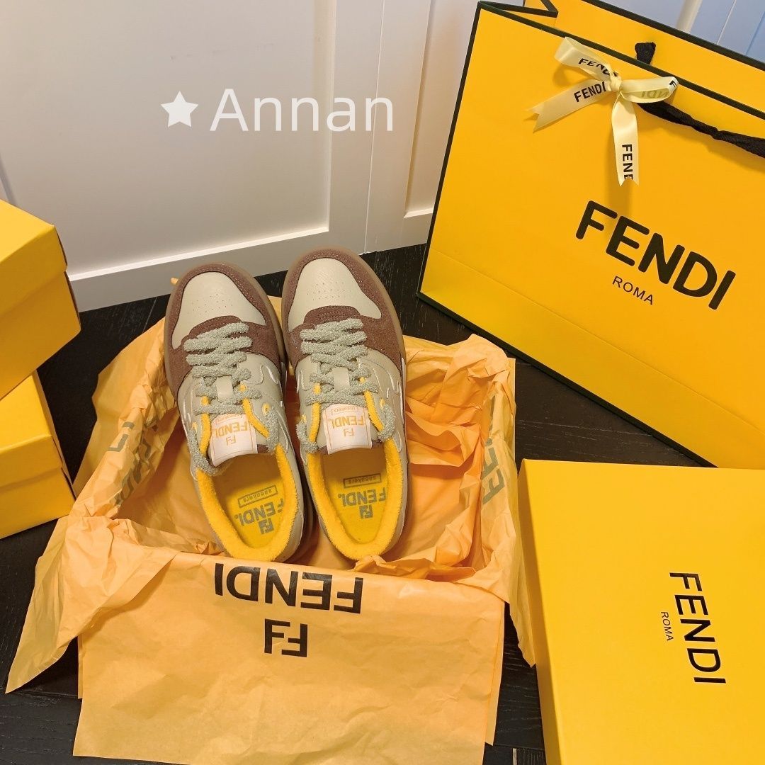 未使用品】最終値下げ新品！新品 Miu Miu ミュウミュウ サンダル