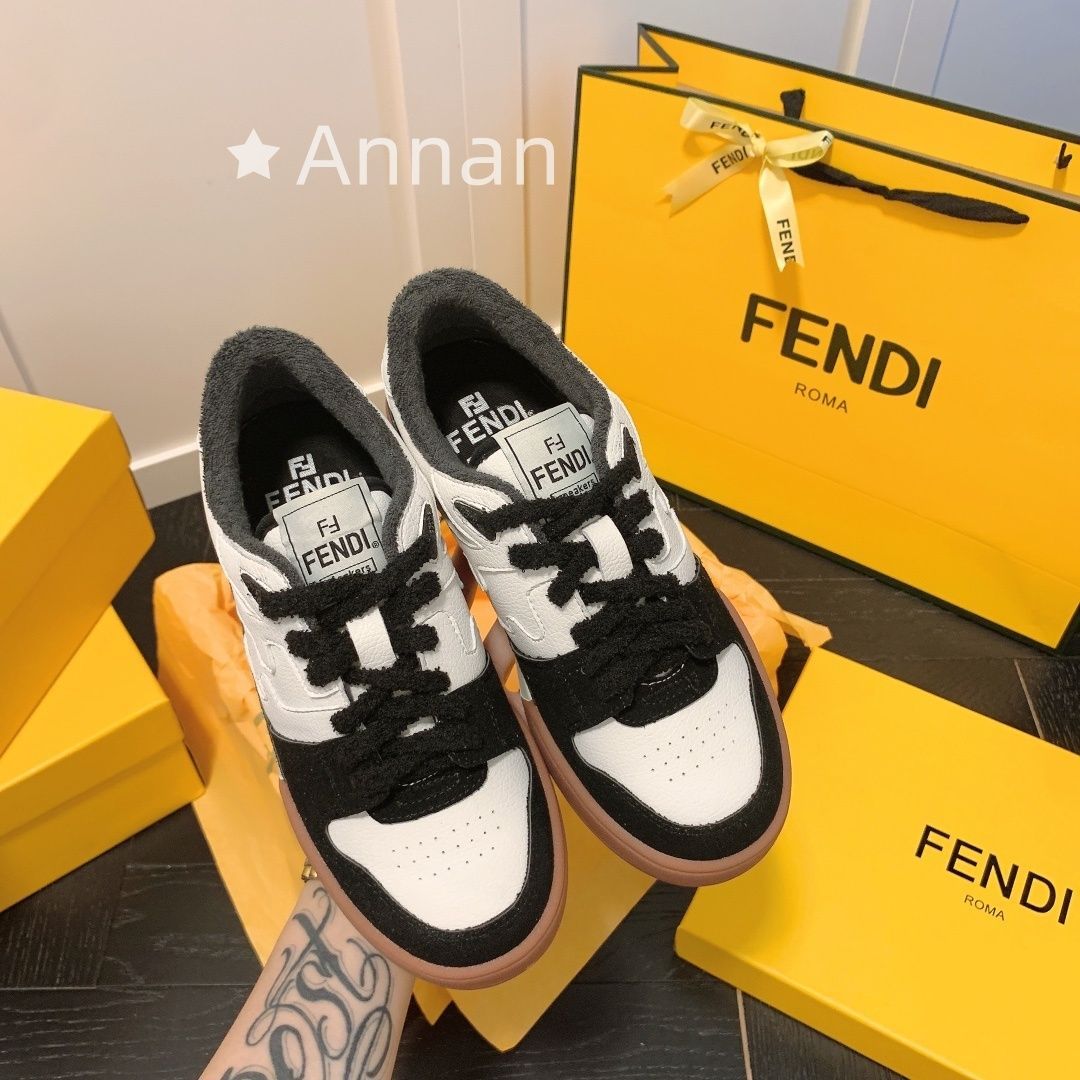 未使用品】最終値下げ 新品！新品 FENDI フェンディ スニーカー - メルカリ