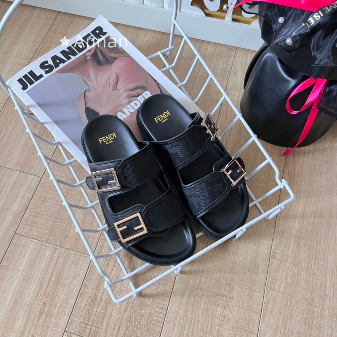限定 新品未使用品 本日限定！本日限定！新品 FENDI フェンディ サンダル レディース