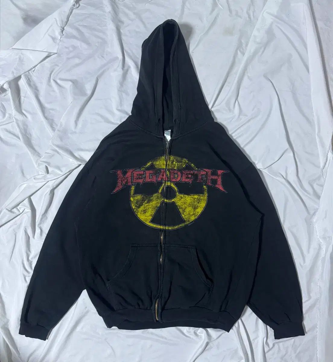 MEGA DETH アトミック フードジップアップ MEGA DETH バンドTシャツ