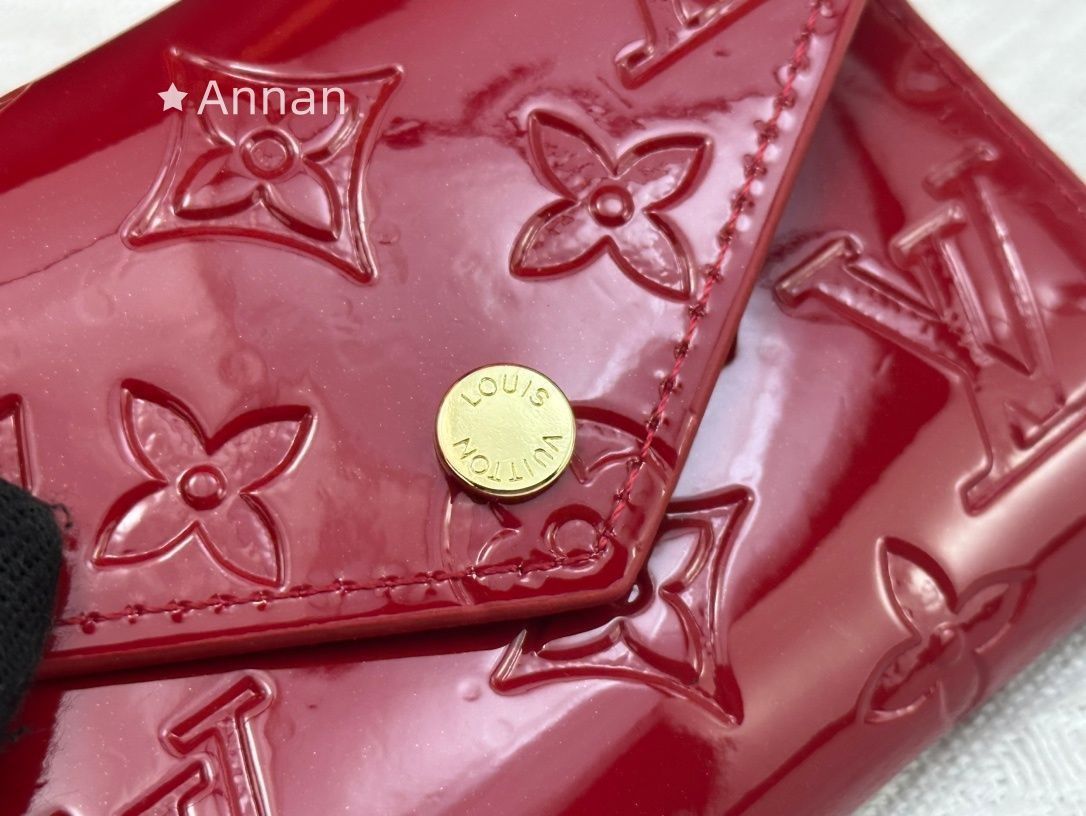 ほぼ新品? 本日特価 LOUIS VUITTON 折り財布 ルイヴィトン 折り財布 小銭入れ