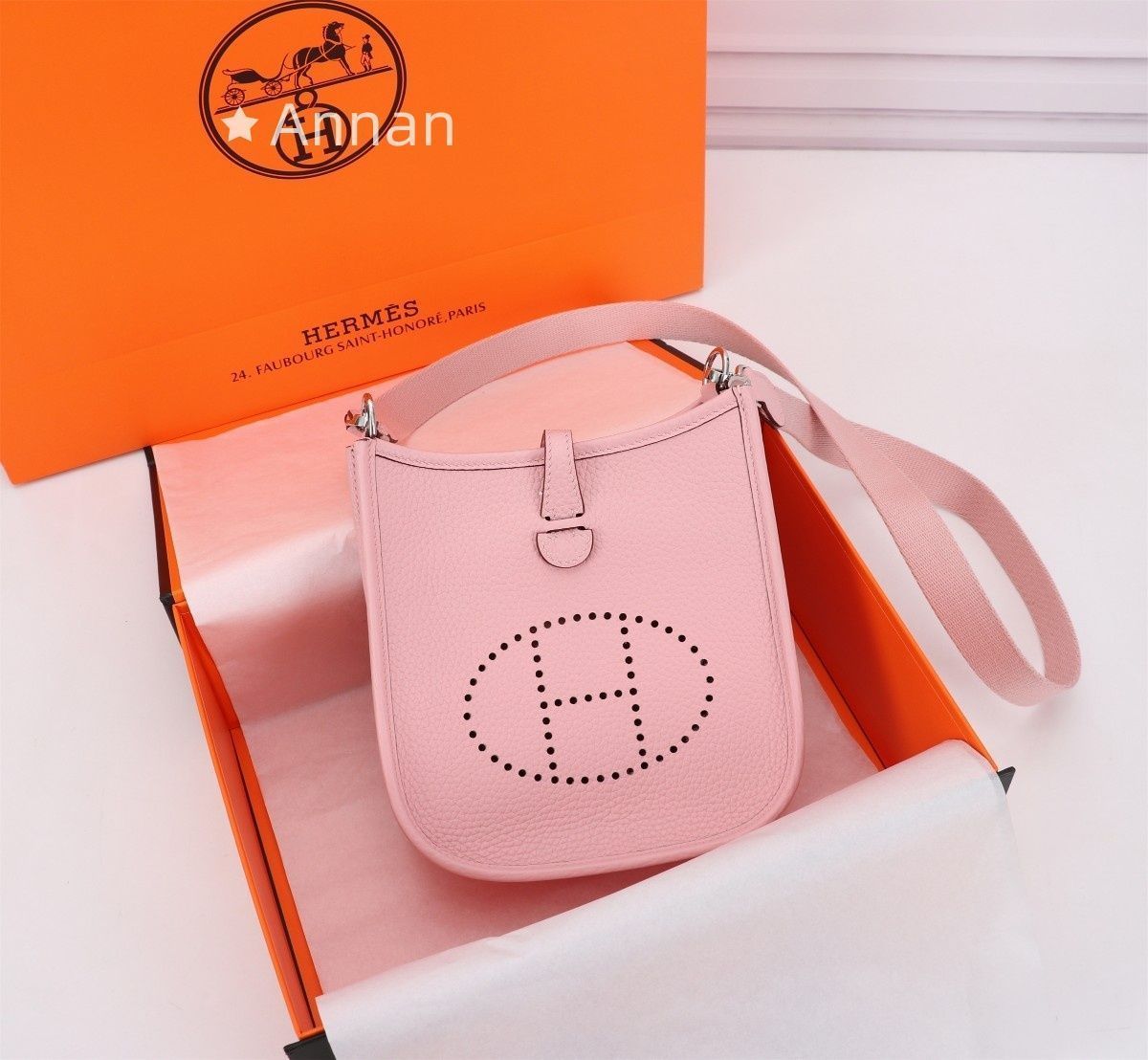 最終値下げ HERMES エルメス ショルダーバッグ エヴリン TPM 16 ブラック フェルト