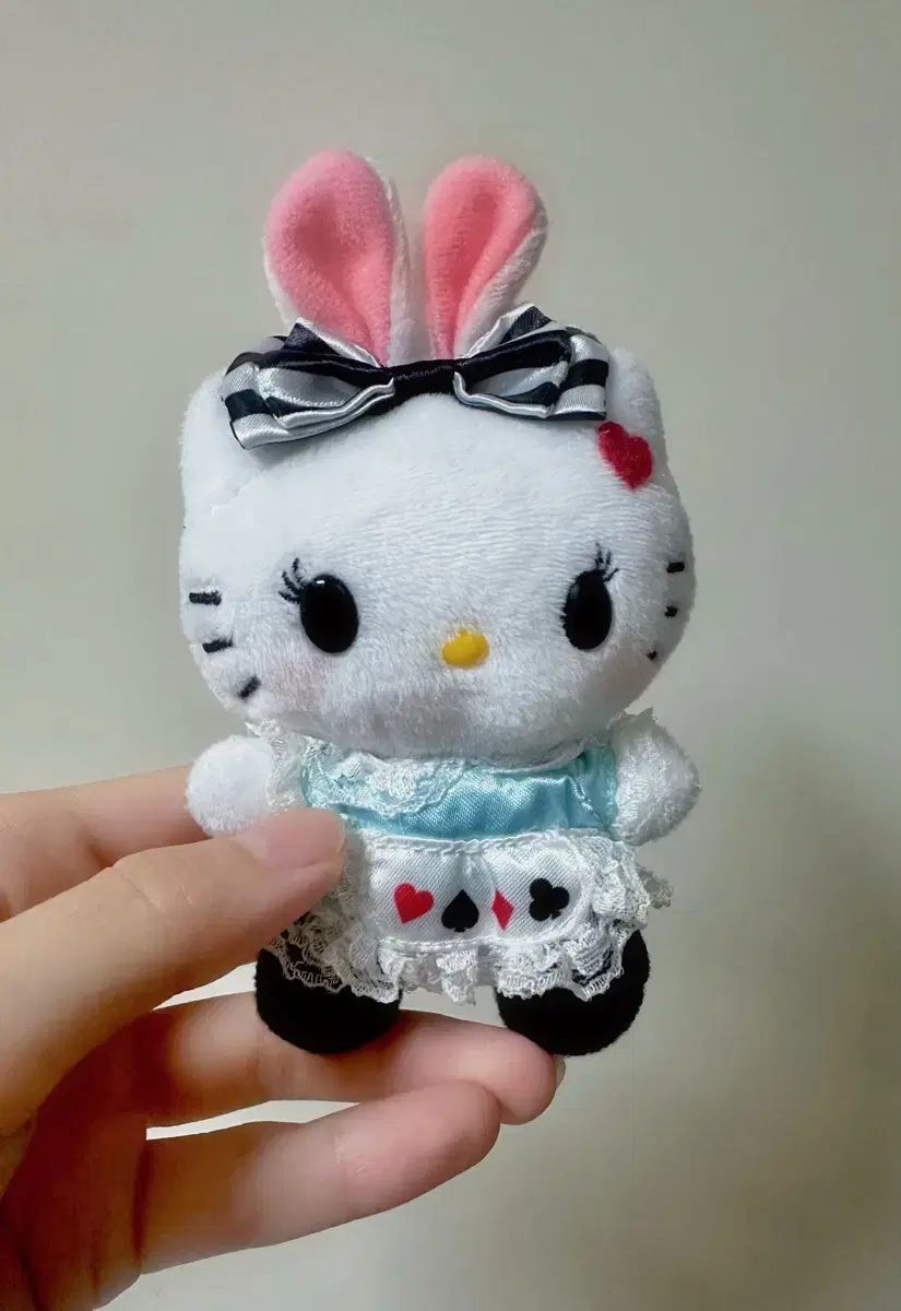 サンリオ ゴー アリス ハローキティ マスコット ぬいぐるみ