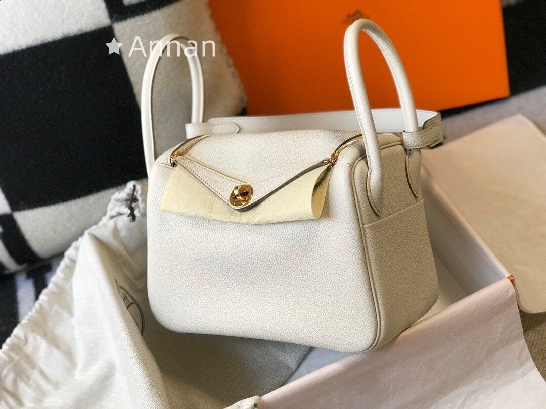 使用少 極美品 ショルダーバッグ HERMES エルメス リンディ26