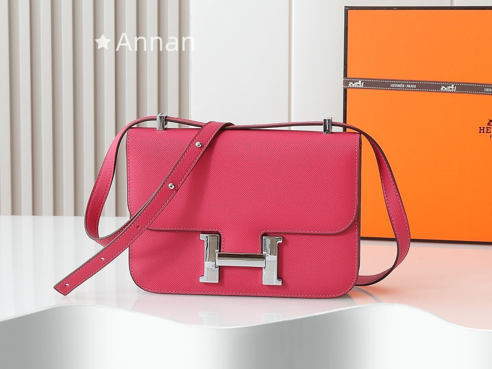 最終値下げ 新品 HERMES(エルメス) ショルダーバッグ コンスタンス23