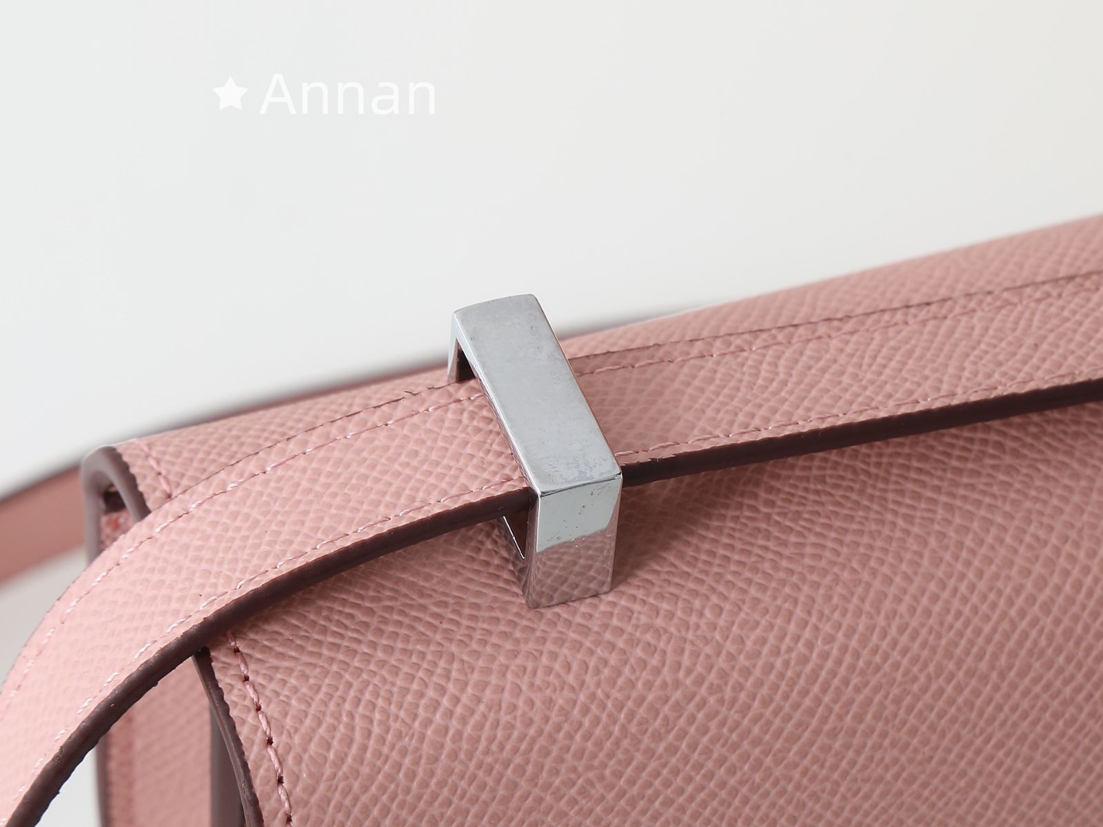 【未使用品】最終値下げ HERMES(エルメス) ショルダーバッグ コンスタンス23