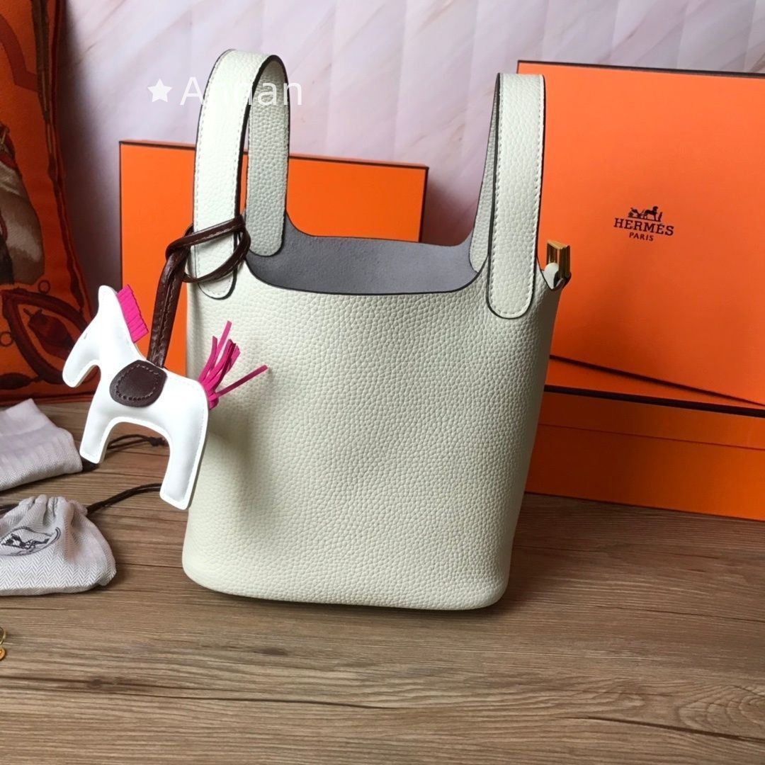 本日限定！HERMES エルメス ショルダーバッグ　ピコタンPM