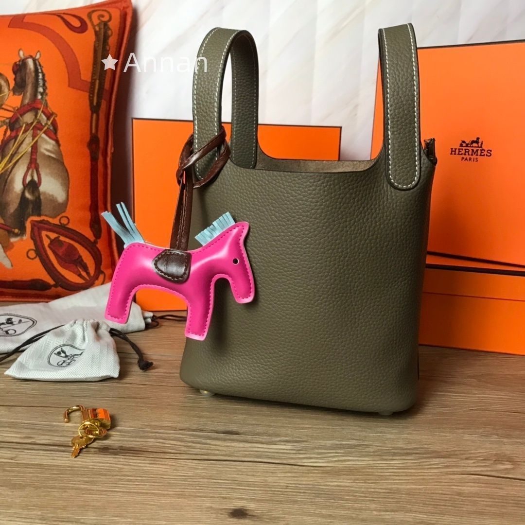 送料込☆送料込☆HERMES エルメス ショルダーバッグ　ピコタンPM