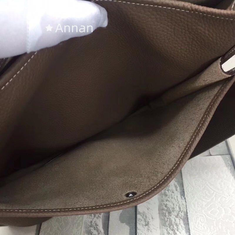 入手困難 HERMES エルメス ショルダーバッグ エヴリン III PM 29