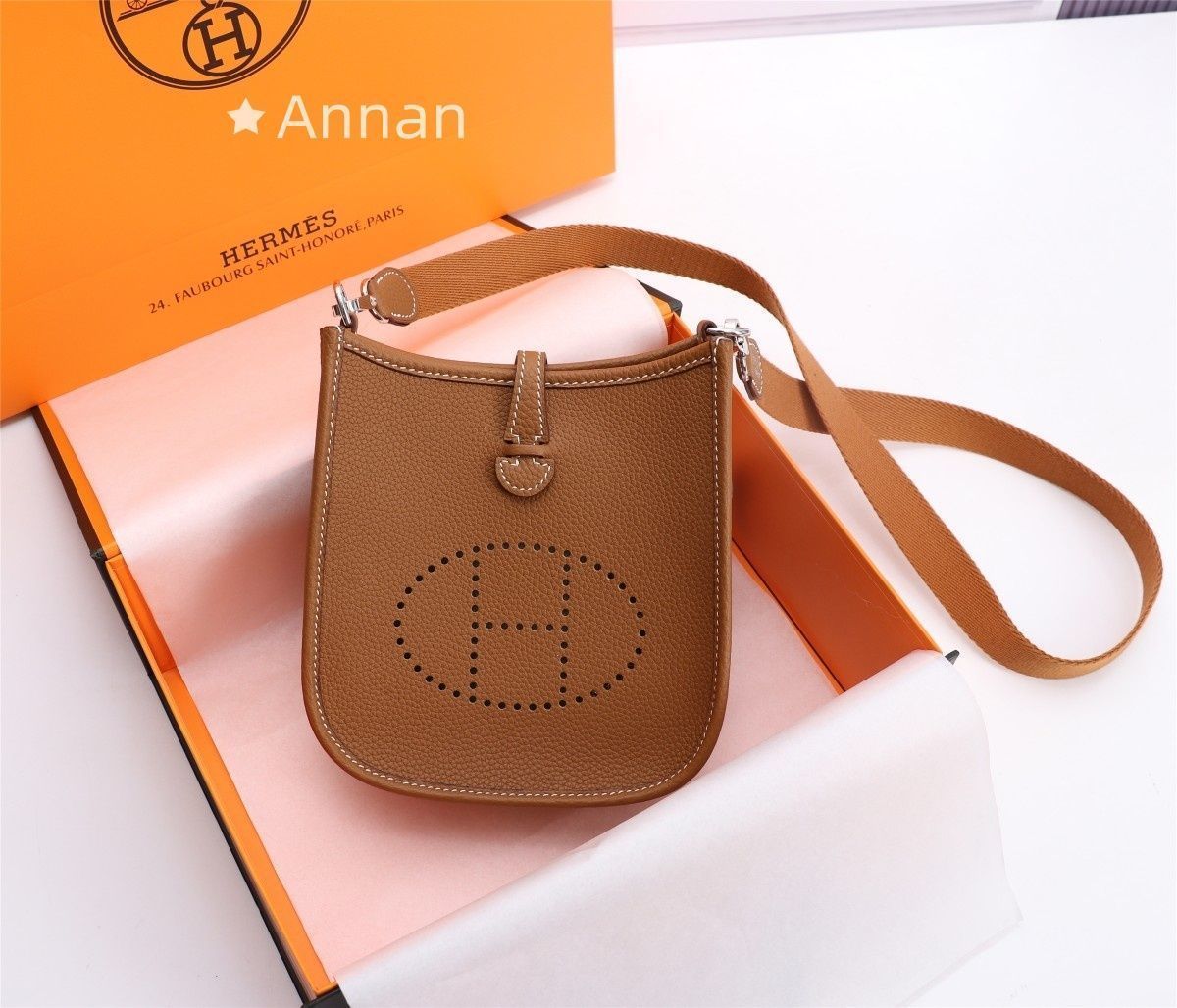 お洒落 即完売 エルメス HERMES ショルダーバッグ エヴリン TPM 16 ブラック フェルト