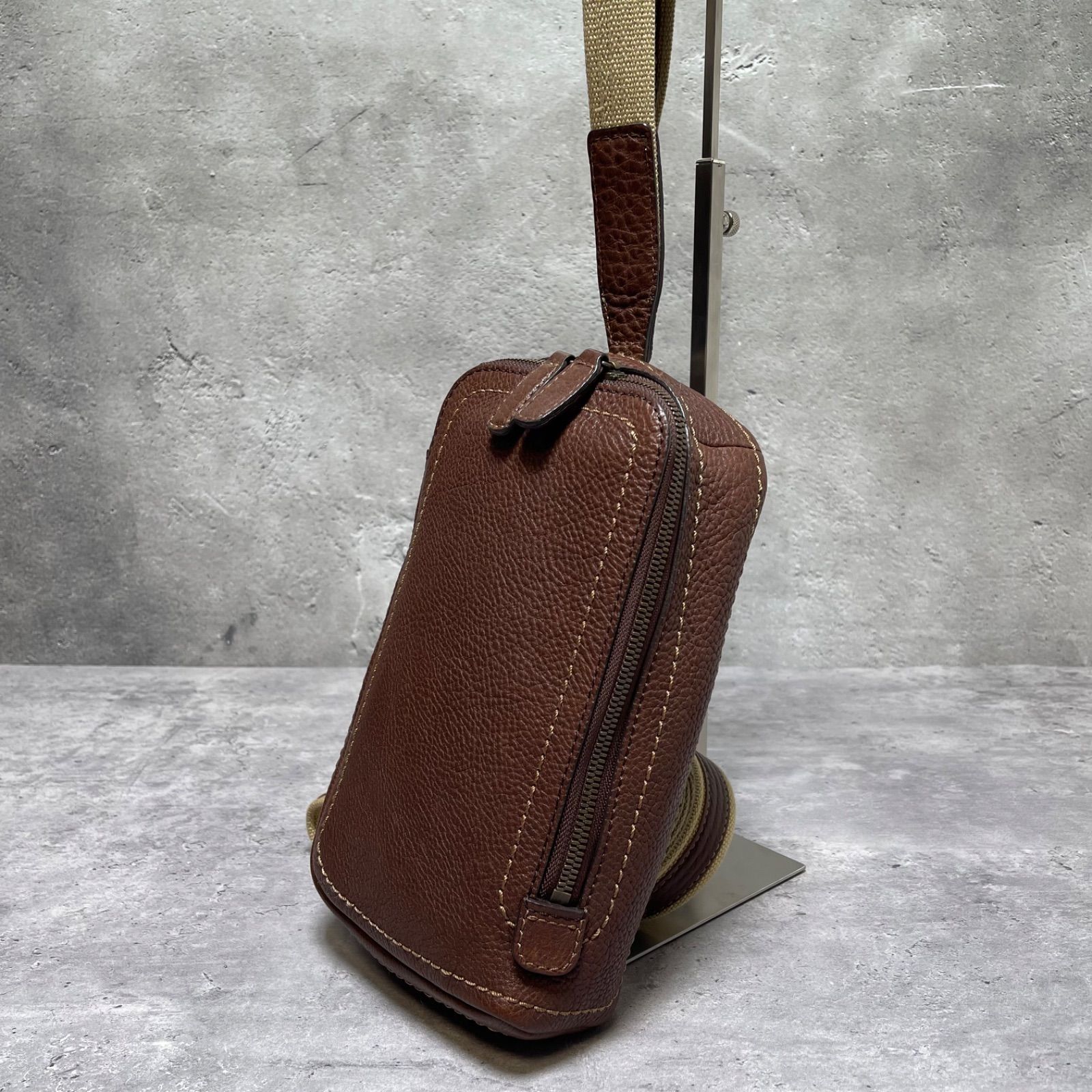 美品✨土屋鞄 トーンオイルヌメ ショルダーバッグ レザー ブラウン 