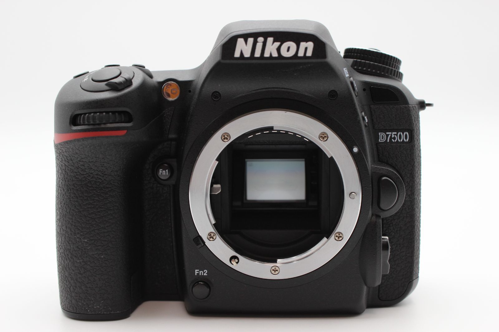 早割値引≪極上品≫ ニコン D7500 18-140VR レンズキット #20260708