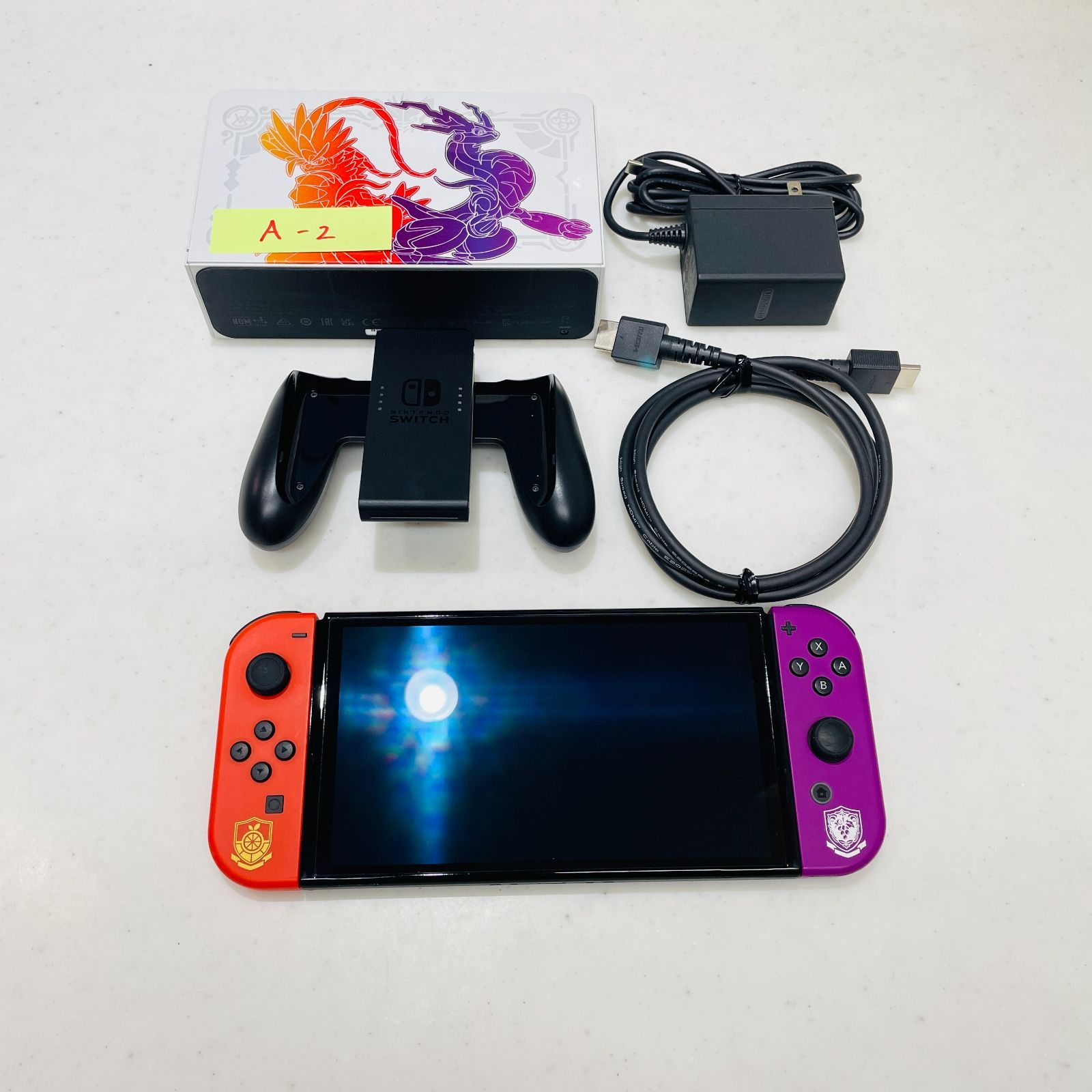 美品 Nintendo Switch 有機EL ポケモン スカーレット バイオレット