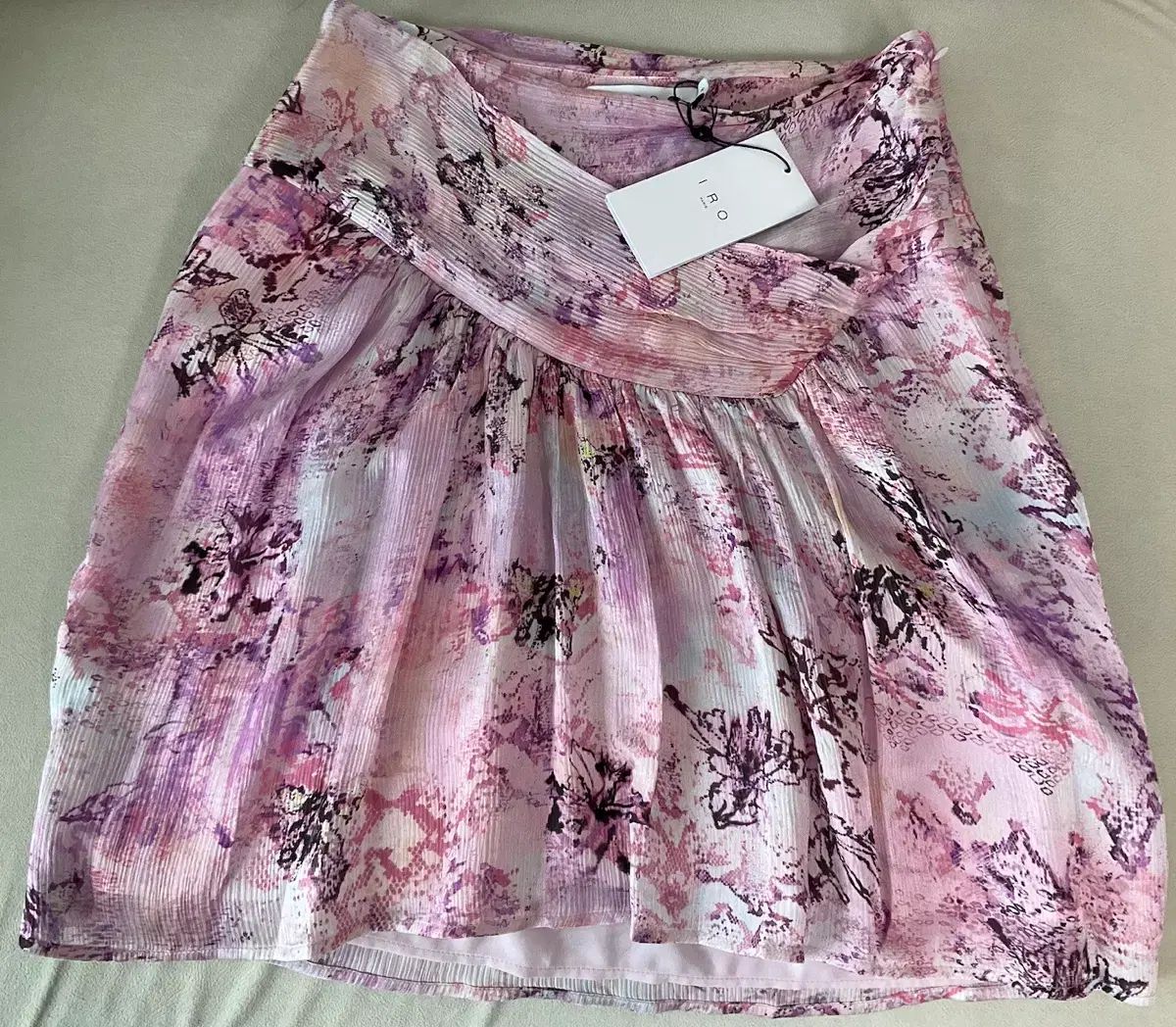 IRO シルク 100% スカート (タグ付き新品/579 000)