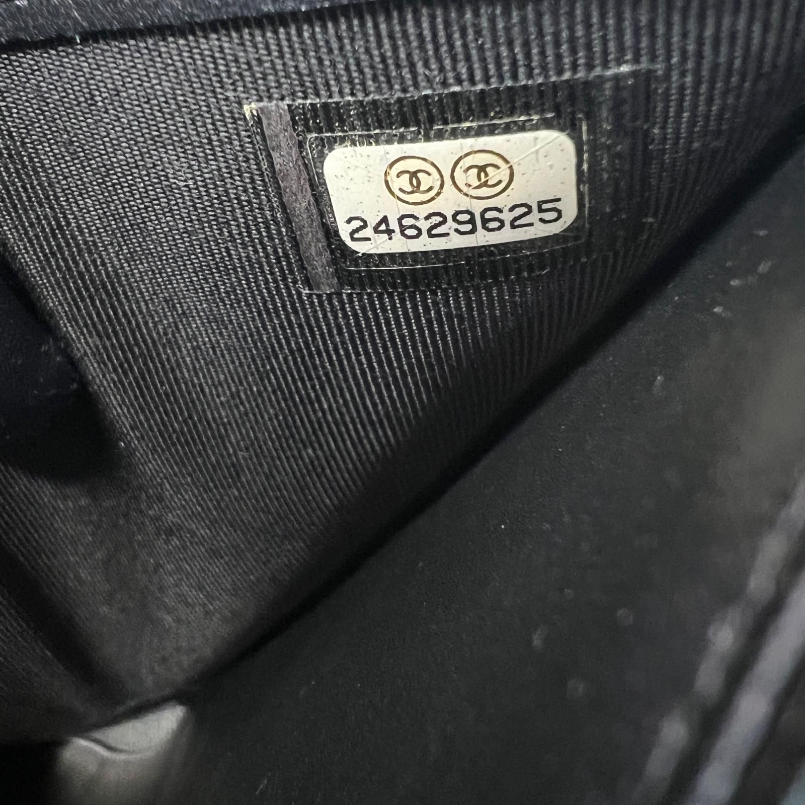 CHANEL 希少 展示品級美品 シャネル Vステッチ シェブロン クラシック