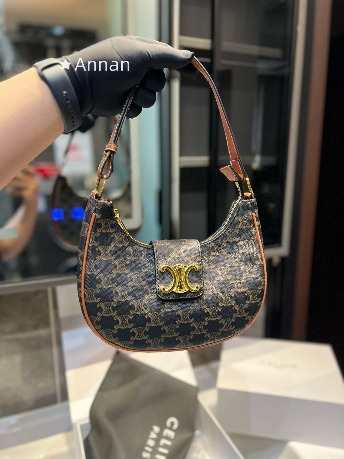現行モデ 本日限定！送料込☆ レディース CELINE セリーヌ ショルダーバッグ