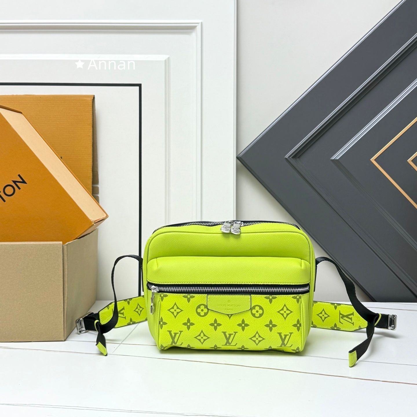 高級美品 状態良 LOUIS VUITTON ルイヴィトン バック メンズ アウトドアメッセンジャーPM ショルダーバッグ